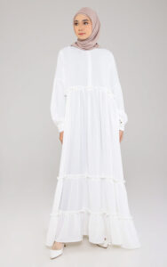 Pilihan Outfit Lebaran Untuk Remaja 2 Gamis Putih
