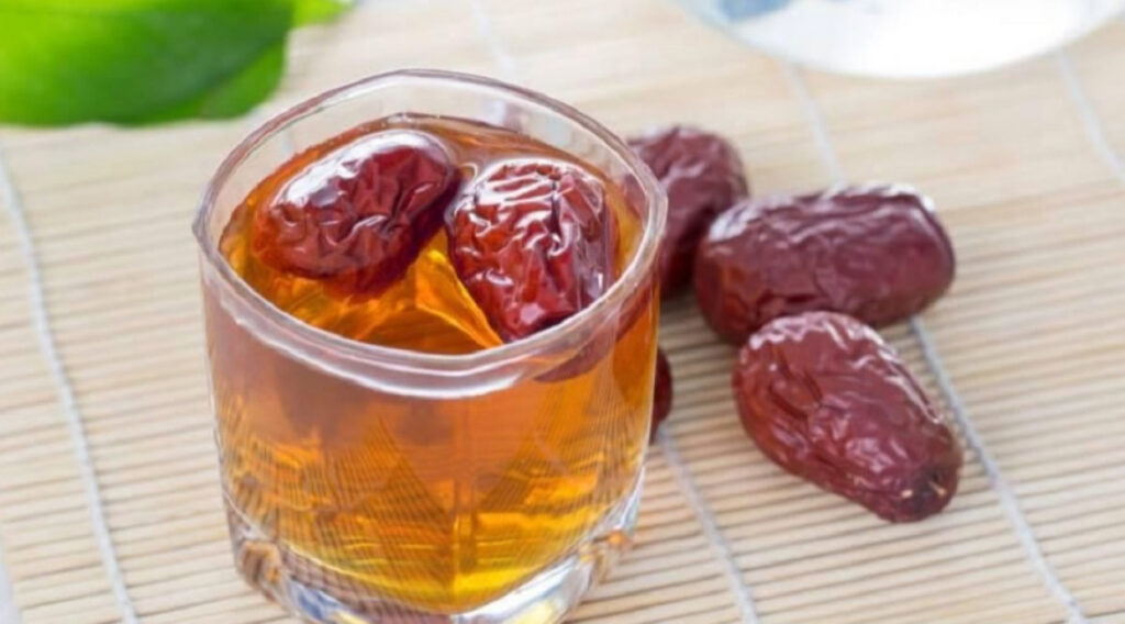 Resep Air Nabeez, Minuman Bernutrisi yang Terbuat dari Kurma Kesukaan Nabi Muhammad 2 mengua 1 e1681876813709