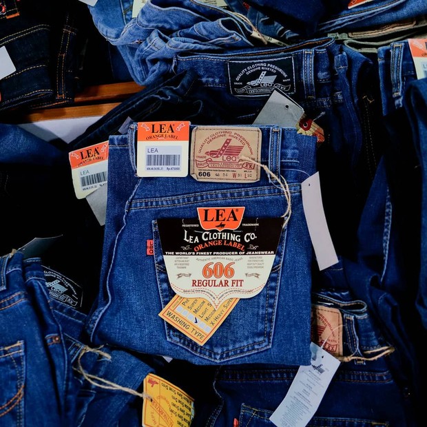 Sering Dikira Dari Lura Negeri, Ternyata 6 Produk Ini Buatan Indonesia Lho 6 lea jeansfoto instagramcomleajeans