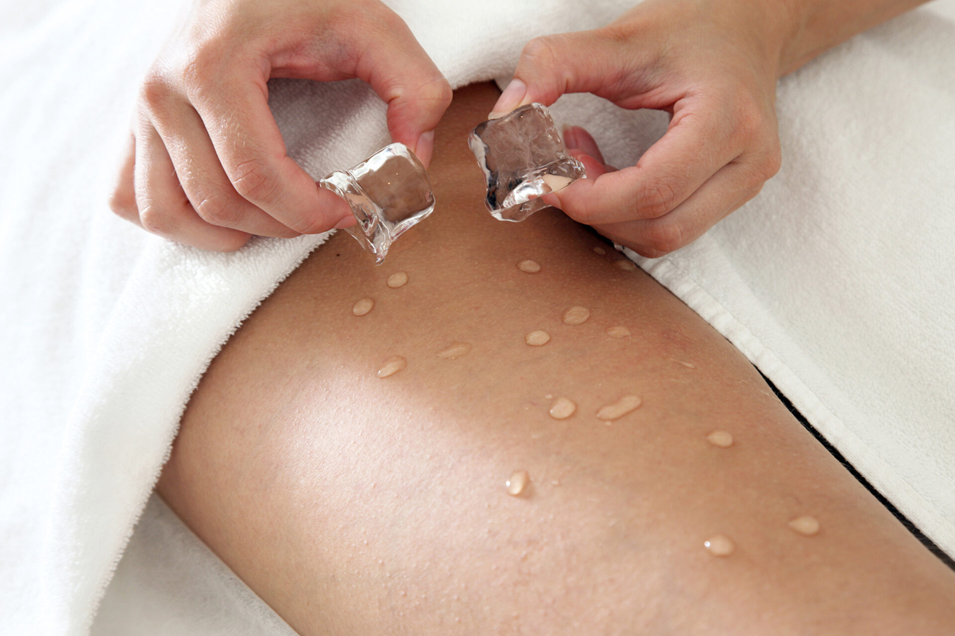 6 Manfaat Es Batu Untuk Kesehatan 6 cek fakta mencegah kulit melepuh dengan es batu halodoc
