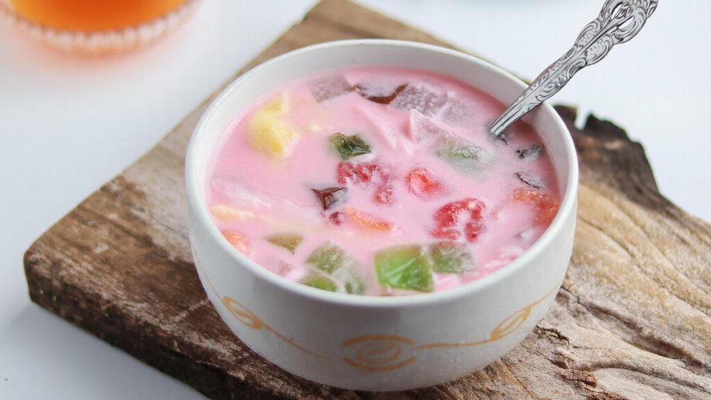 3 Resep Es Campur Ini Mudah Dibuat, Cocok Untuk Buka Puasa 2 061819300 1648783740 shutterstock 1969134643