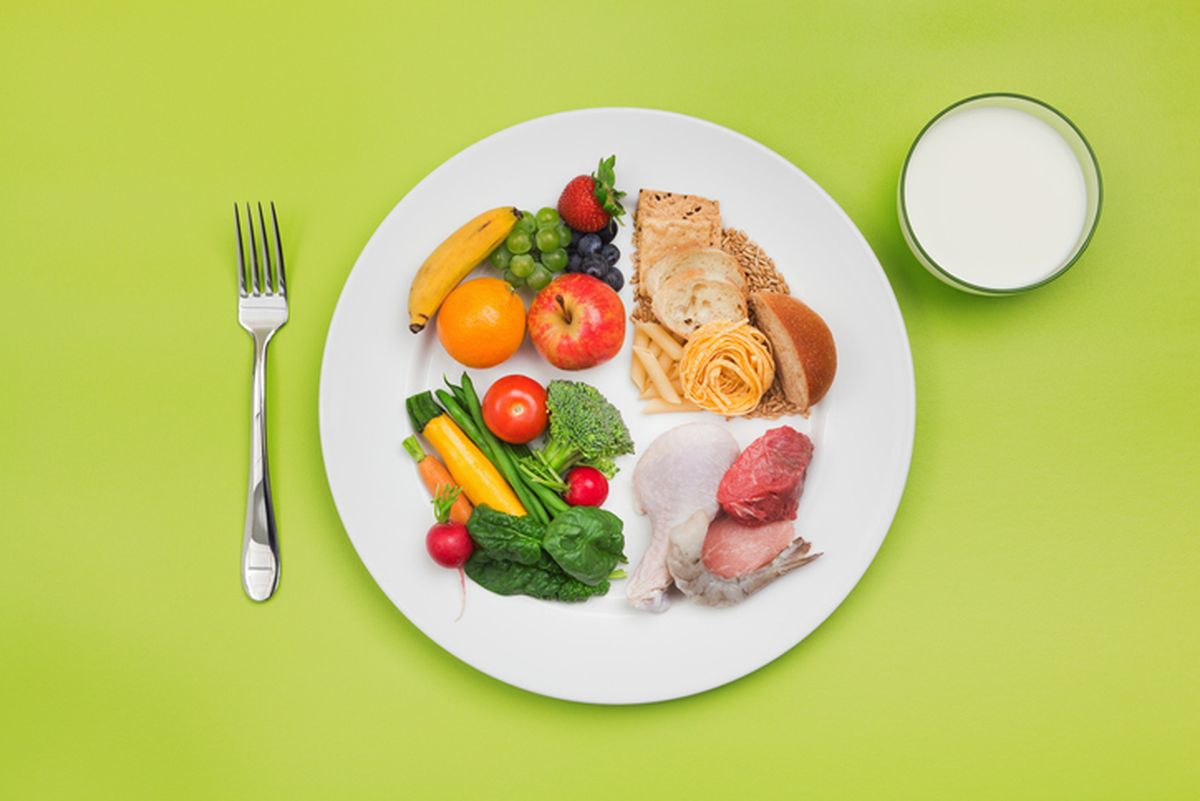 5 Tips Menjaga Berat Badan Tetap Stabil Saat Sedang Berpuasa 3 5 tips mengatur waktu dan porsi makan menurut ahli gizi