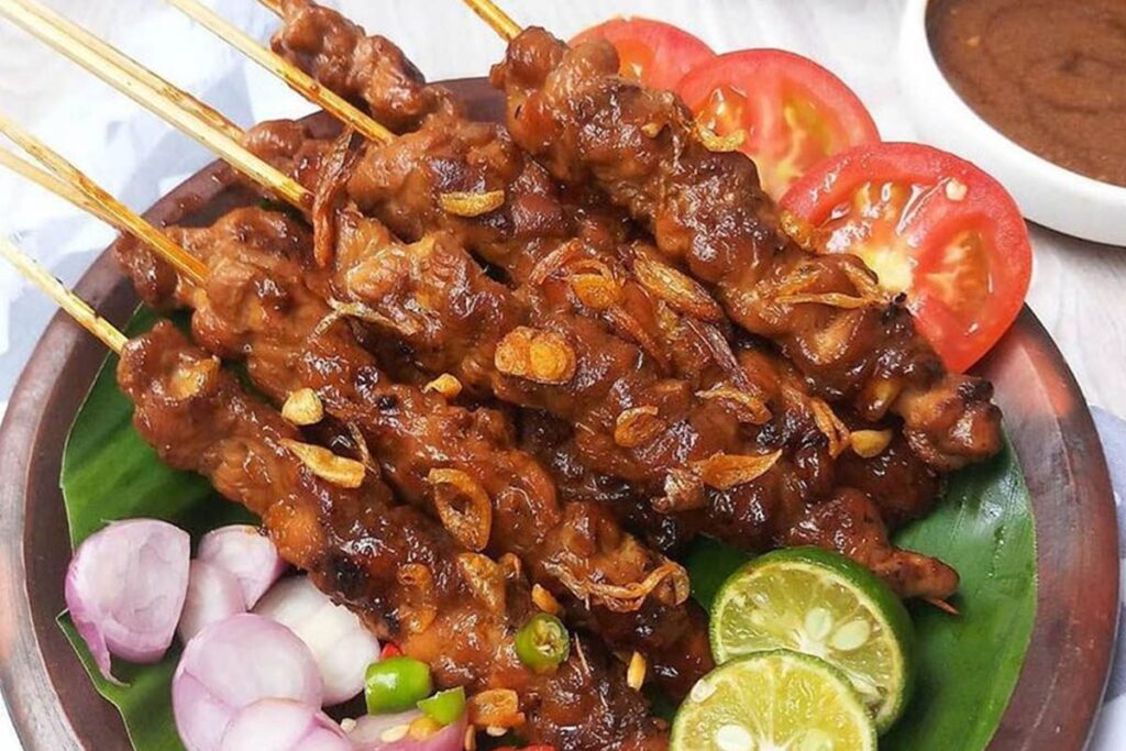 4 Menu Buka Puasa Ini Sangat Simple Dibuat Lho, Cocok Untuk Kamu Yang Baru Belajar Masak! 5 B300045 Cover resep sate ayam