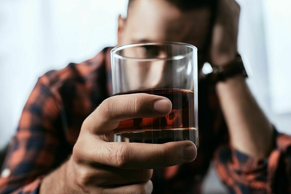 Bahaya atau Efek Minum Alkohol Terlalu Banyak 1170px x