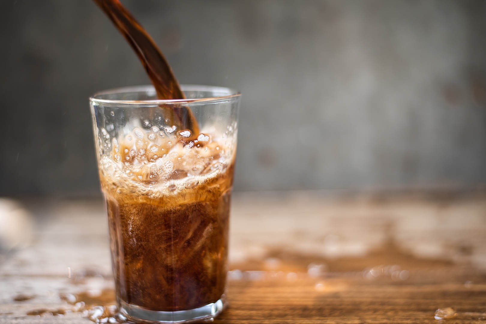 Kamu Wajib Tahu! 5 Minuman yang Harus 'Dihindari' Saat Buka Puasa 3 MINUMANKARBONASI