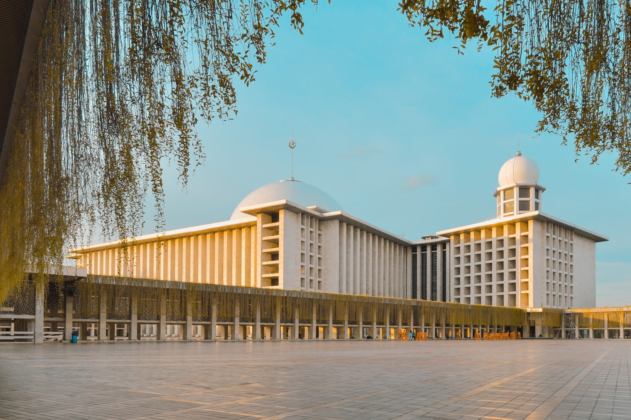 5 Tempat Ngabuburit Gratis di Jakarta Wajib Kamu Kunjungi! 4 Masjid Istiqlal