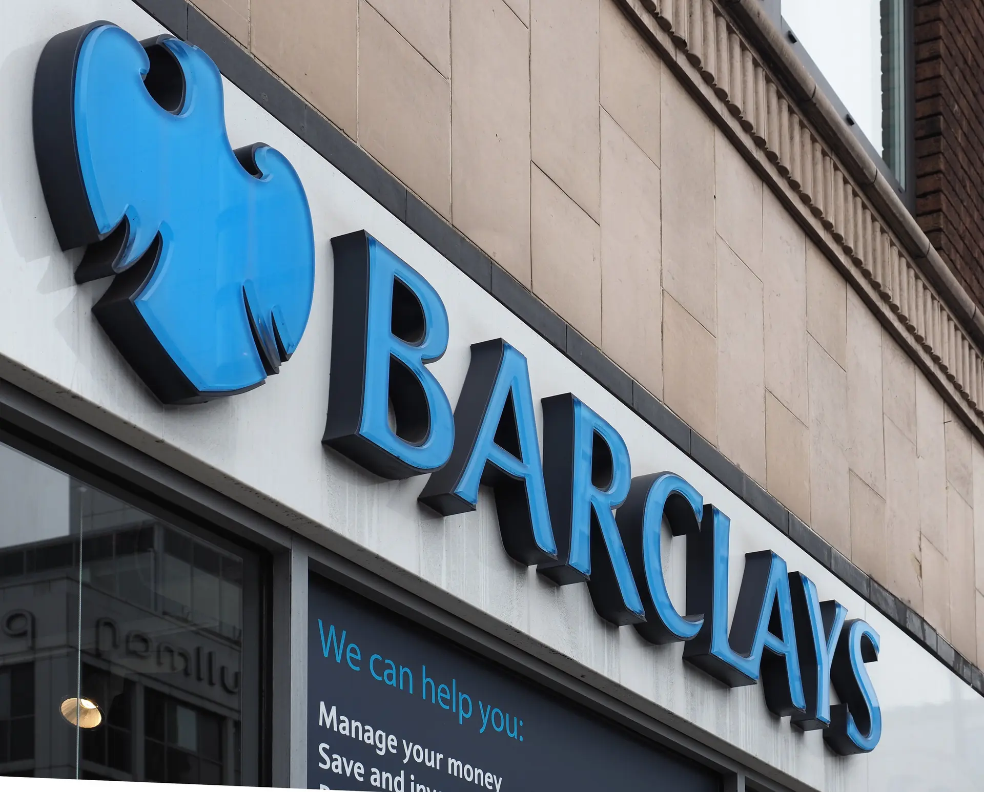 Menarik! Ini Dia 6 Bank Tertua Di Dunia 7 142095170 m