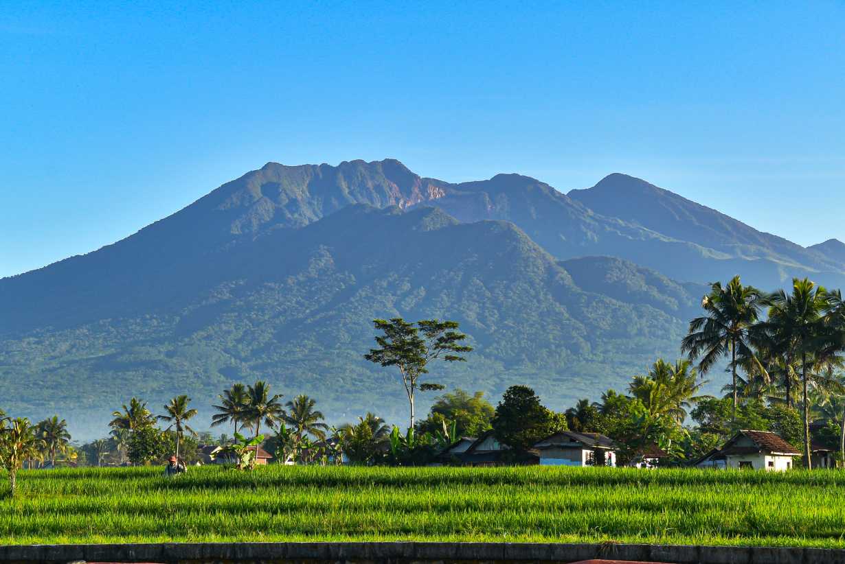 Kamu Wajib Tahu! Berikut 5 Letusan Gunung Api Terdahsyat di Indonesia! 5 Afdal Namakule Wajah Gunung Galunggung Cerah Singapara