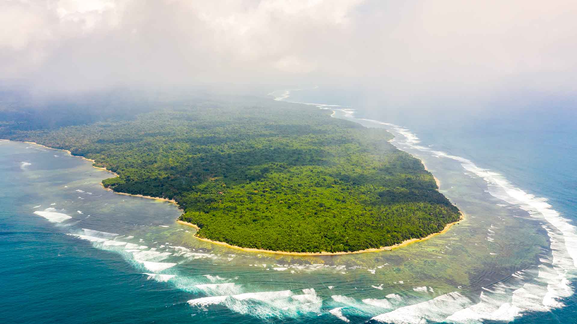 6 Rekomendasi Destinasi Wisata Alam yang Wajib Kamu Kunjungi di Banyuwangi 6 BANYUWANGI G