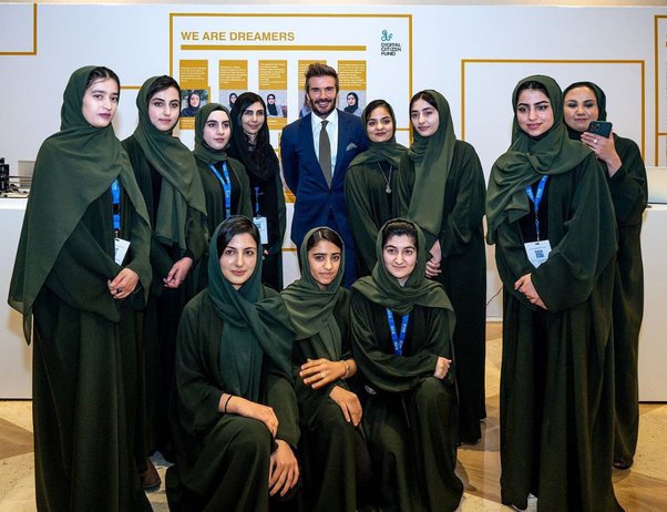 main qimg b6a9b68da52590cbe892ef9d34a80a19 lq