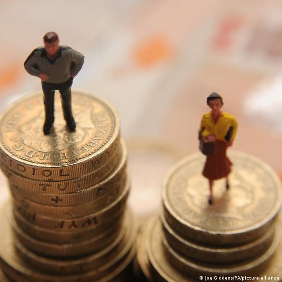 Kamu Harus Tahu! 4 Alasan Perempuan Harus Bisa Mengendalikan Finansial di Masa Depan 2 41213854 803