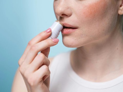 Tahukah Kamu, Kebiasan Ini Bisa Memicu Bibir Jadi Gelap 3 feedImage 2024 2 29 1709191771024