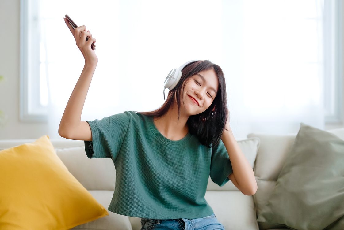 5 Tips Efektif Dalam Mengelola Stres bagi Perempuan Karier 6 manfaat mendengarkan musik bagi 20230308031006