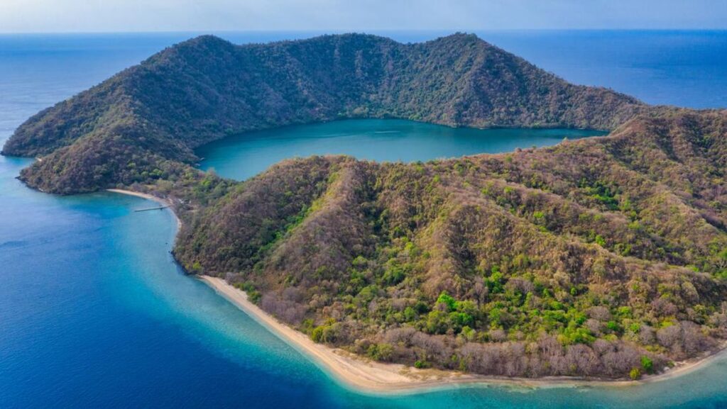 taman nasional moyo satonda ntb foto menlhkgoid 169