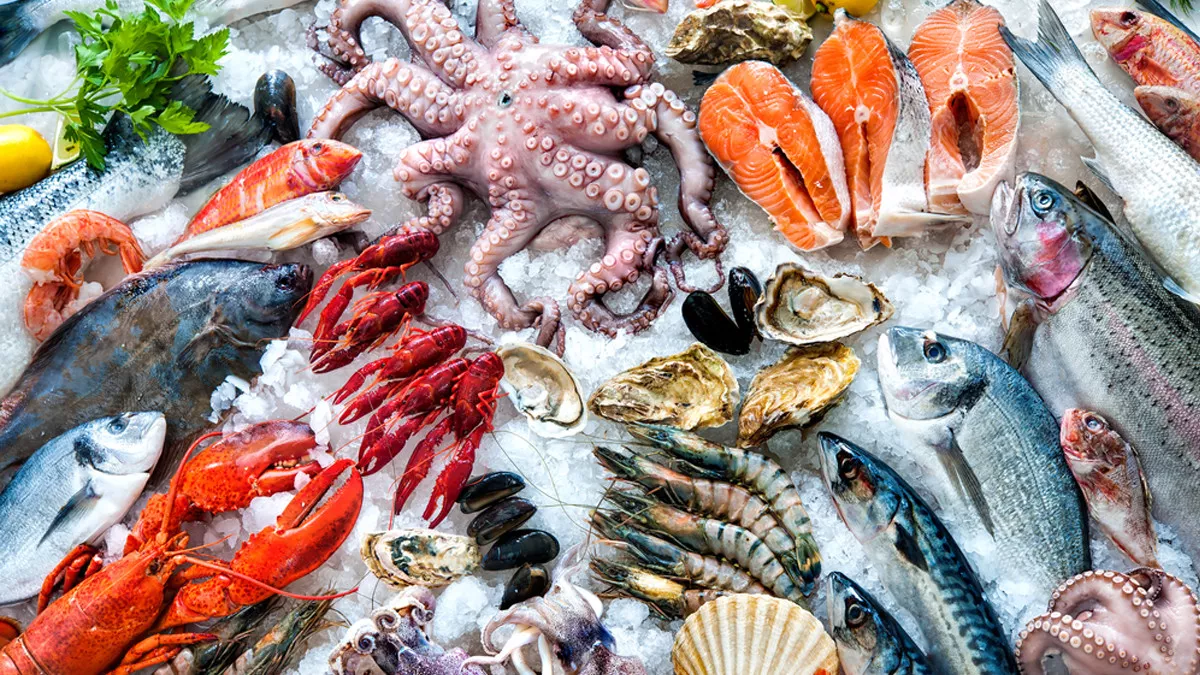 057796400 1604398239 Daftar Seafood yang Bermanfaat bagi Tulang dan Gigi shutterstock 403995343