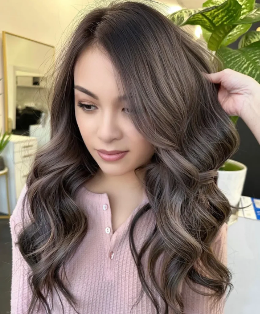 Waw! Ternyata 5 Warna Rambut Ini Bisa Membuat Kulit Terlihat Lebih Cerah! 4 83363cf49f04568f4ebf138071cd284c