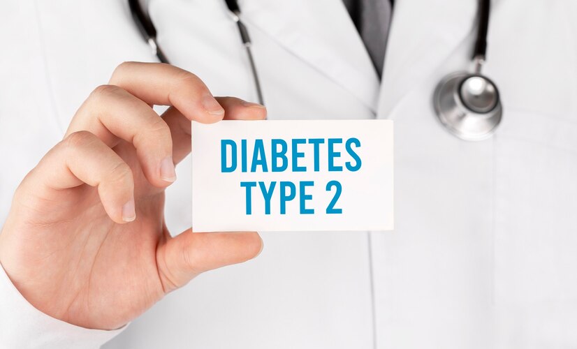 Waspada! Kini Penyakit Lansia Marak Diderita Oleh Anak Muda 5 doctor holding card with text diabetes type 2 medical concept 132358 541