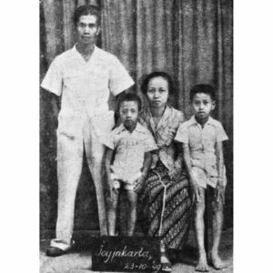 perjuangan sk trimurti dan semangat perubahan foto instagramcomreynaherchronicles