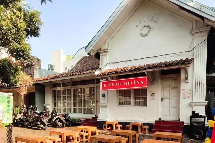 Ingin Sarapan Murah dan Kekinian di Bandung? Ini Dia 5 Tempat Rekomendasinya 2 roemah helena 542247527