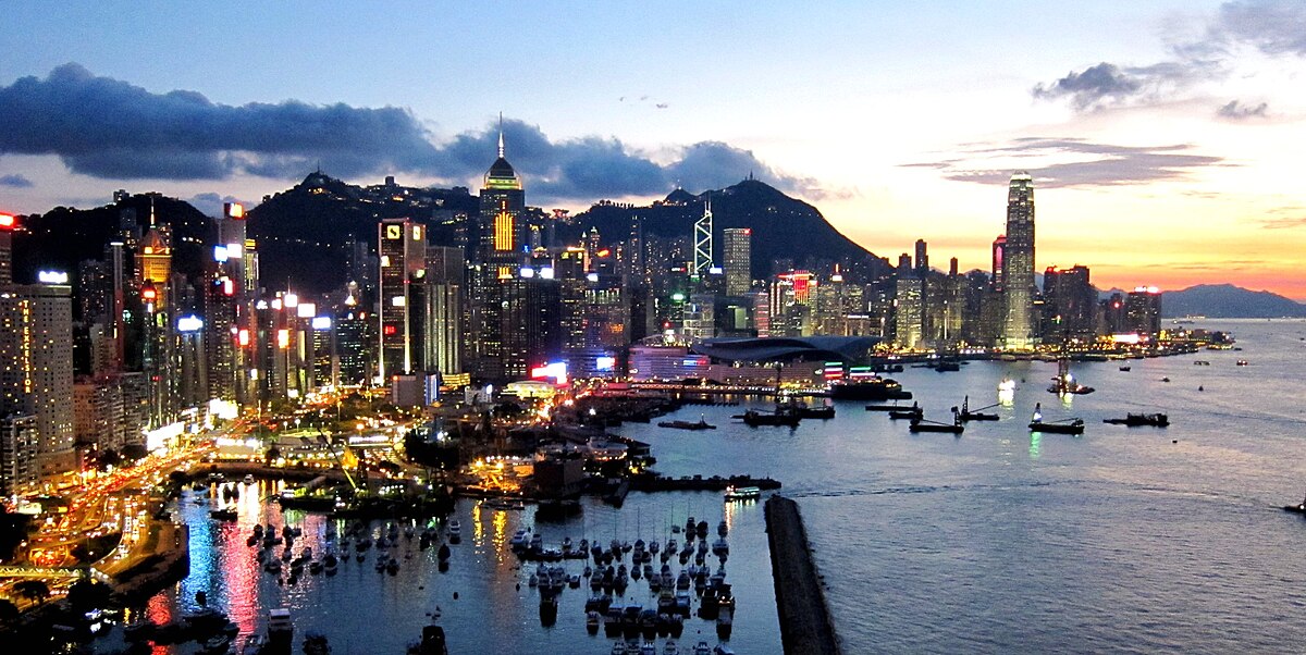 Cocok Untuk Liburan Akhir Tahun! 5 Negara Ini Bebas Visa Untuk Paspor Indonesia 4 Hong Kong Island Skyline 201108