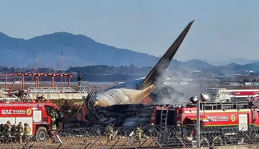 Pesan Terakhir Penumpang Jeju Air, Insiden Burung Picu Kecelakaan Pesawat! 2 Pesawat Jeju Air flight 7C 2216 kecelakaan Yonhap via REUTERS 2 1595515207