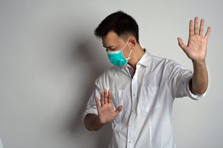 Ramai di Tiktok Tren Diet 90-30-50, Apakah Efektif dalam Turunkan Berat Badan? 3 portrait young man wearing health mask standing with face turn right showing refusal 20573 132