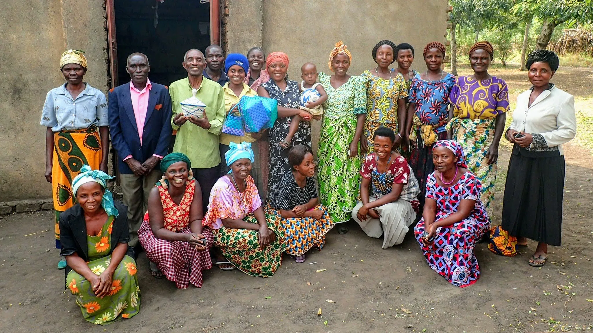 7 Negara Ini Mengakui Bahasa Isyarat Sebagai Bahasa Nasional, Yuk Cek! 4 Womens group in Uganda