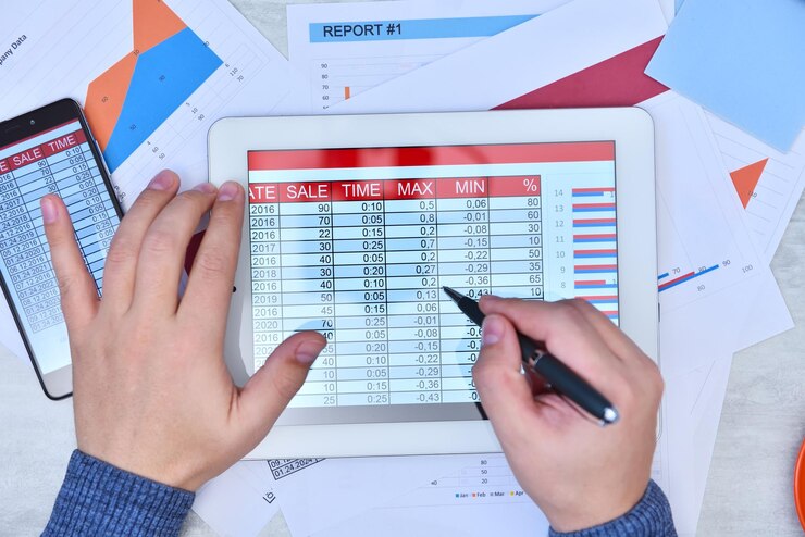 businessman hand using digital tablet 253658 14529