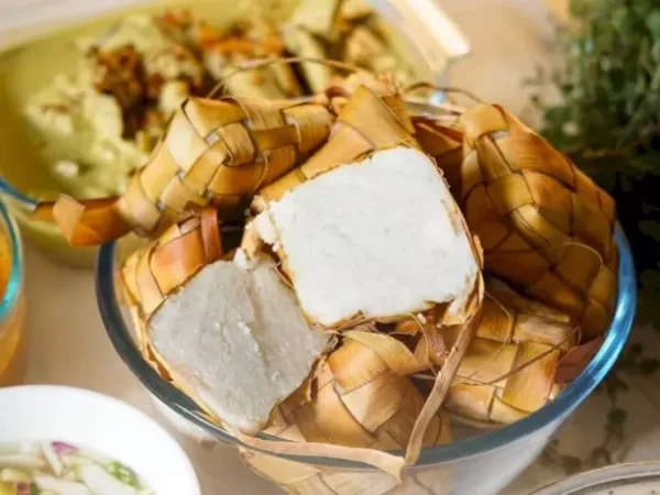 cara buat ketupat lebaran yang lembut dan padat anti gagal45 700