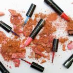 Jangan Sampe Salah Pakai! Ini Dia Jenis dan Manfaat Lipstik Yang Cocok Untuk Remaja 5 pexels dan cristian paduret 1377034