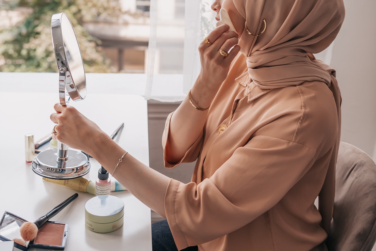 7 Tips Menghindari Jerawat Selama Berpuasa 1 pexels pnw production 9219053