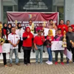 SMA Mifda 1 Jogoloyo Raih Juara Umum pada Forkab Demak 2023 3 20230520 BETA NEWS penyerahan piala dan hadiah Forkab Demak