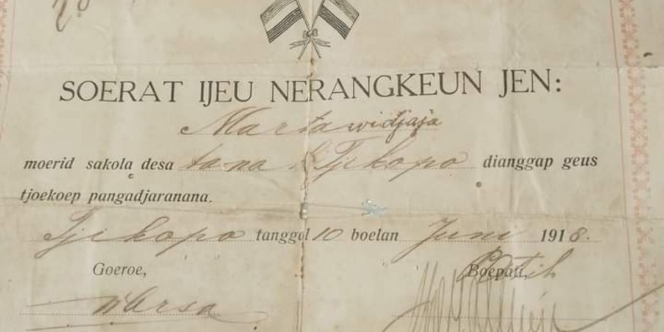 Viral Penampakan Ijazah Sekolah Tahun 1918 Pakai Bahasa Sunda 1 664xauto viral penampakan ijazah sekolah tahun 1918 pakai bahasa sunda pemiliknya bukan orang sembarangan 2304172