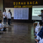 Kala Siswa Kepulauan Seribu Berbahasa Inggris di Hadapan Wapres Amin 3 b17a930f f40c 450e b53d bedb527e4e3c jpg