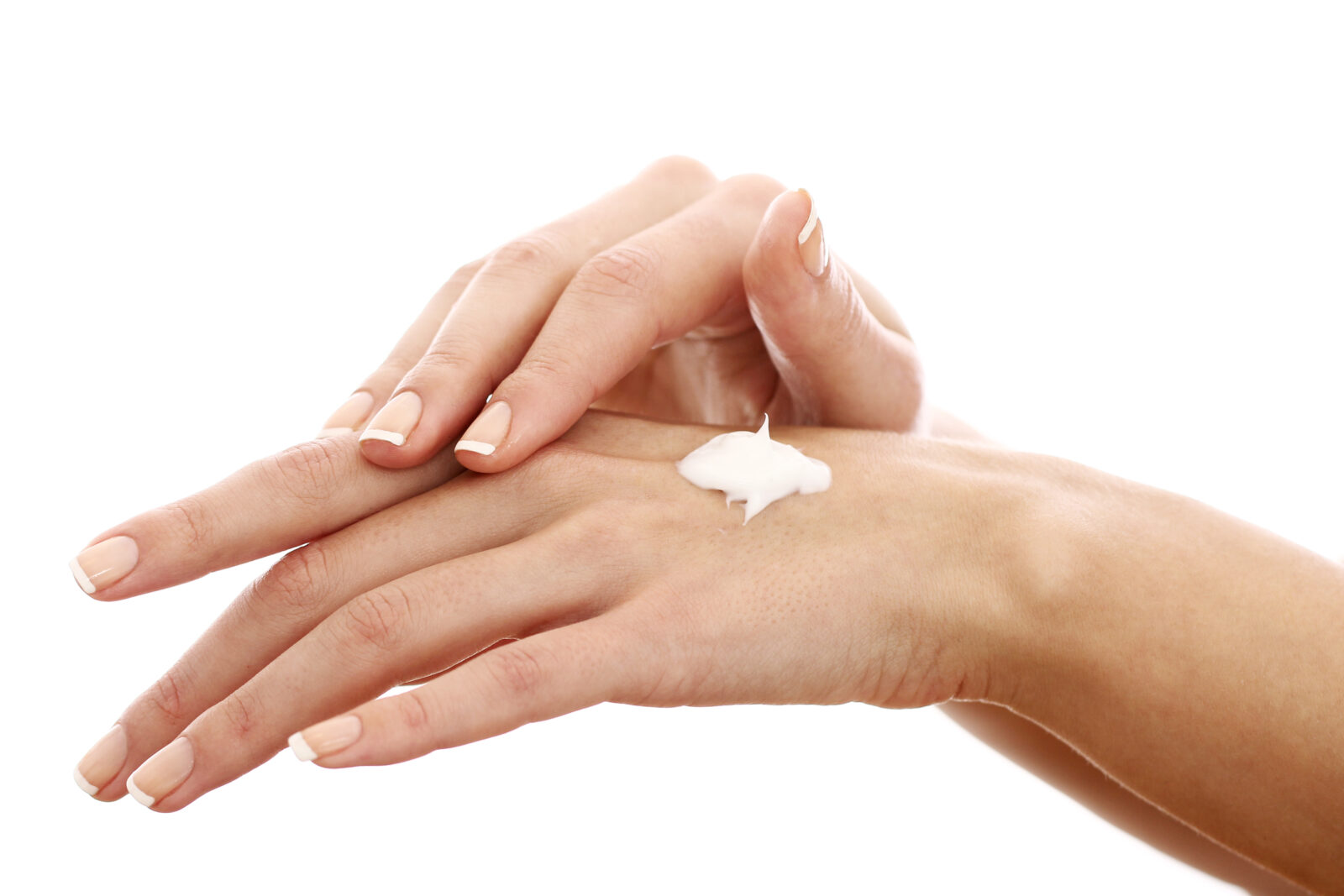 Tips Merawat Kulit Kering Dengan Cara Sederhana 1 beautiful hands with cream