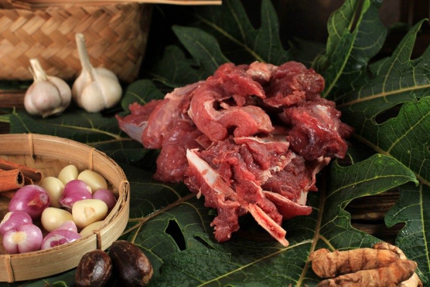 bungkus pakai daun pepaya resep bikin sate daging empuk qlm