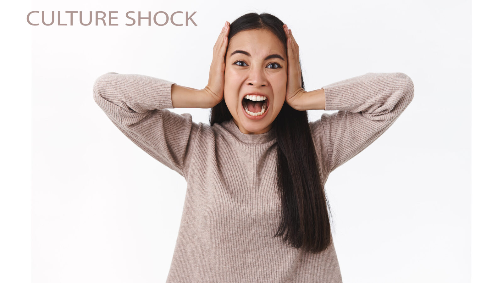 Cara Menghadapi Culture Shock di Dunia Kerja Dan Dunia Perkuliahan 1 distressed fed up depressed alarmed furious woman losing control having mental breakdown shouting grab head stare camera with pain anger scream furious stand white wall 01