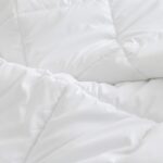 Seberapa Sering Kamu Harus Mencuci Seprai? 5 20230728024457 fpdl.in white bedding sheets background messy bed concept 79161 194 large
