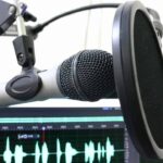 Rekomendasi Aplikasi Audio Recorder dan Editing untuk Konten Video atau Podcast 4 cropped skype alternatives