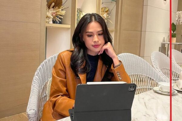 maudy ayunda suka membaca 1676368741