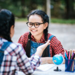 Program Pertukaran Pelajar : Kennedy Lugar Youth Exchange and Study (YES) 2024 Dibuka Bulan Agustus 2023, Cek Disini Informasinya 5 two study girl talking each other park