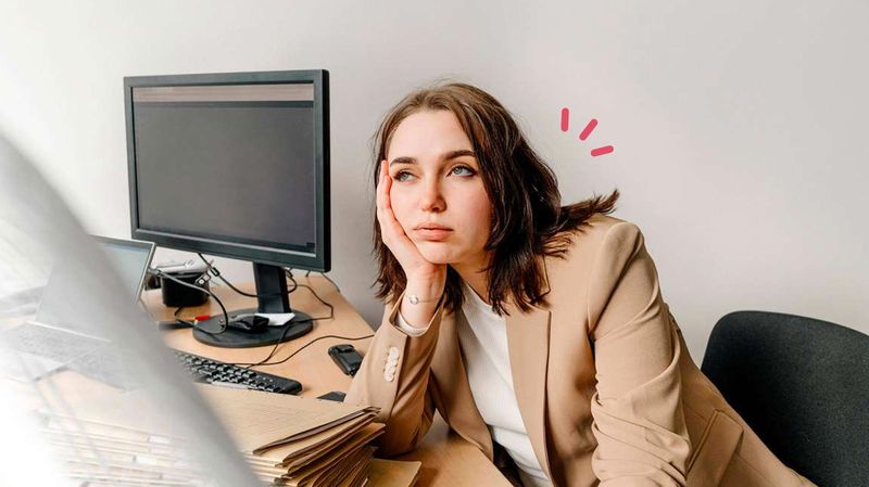 Sering Cemas Hadapi Senin? Mungkin Kena Monday Blues Syndrome 1 cemas 2