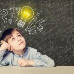 6 Ciri Unik Individu BerIQ Tinggi yang Mungkin Kamu Miliki 3 20230904084310 fpdl.in idea smart kid student with lightbulb blackboard 221436 4371 large