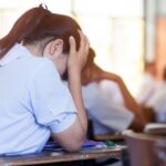10 Cara Efektif Mengatasi Siswa yang Mengantuk di Kelas 5 kelas