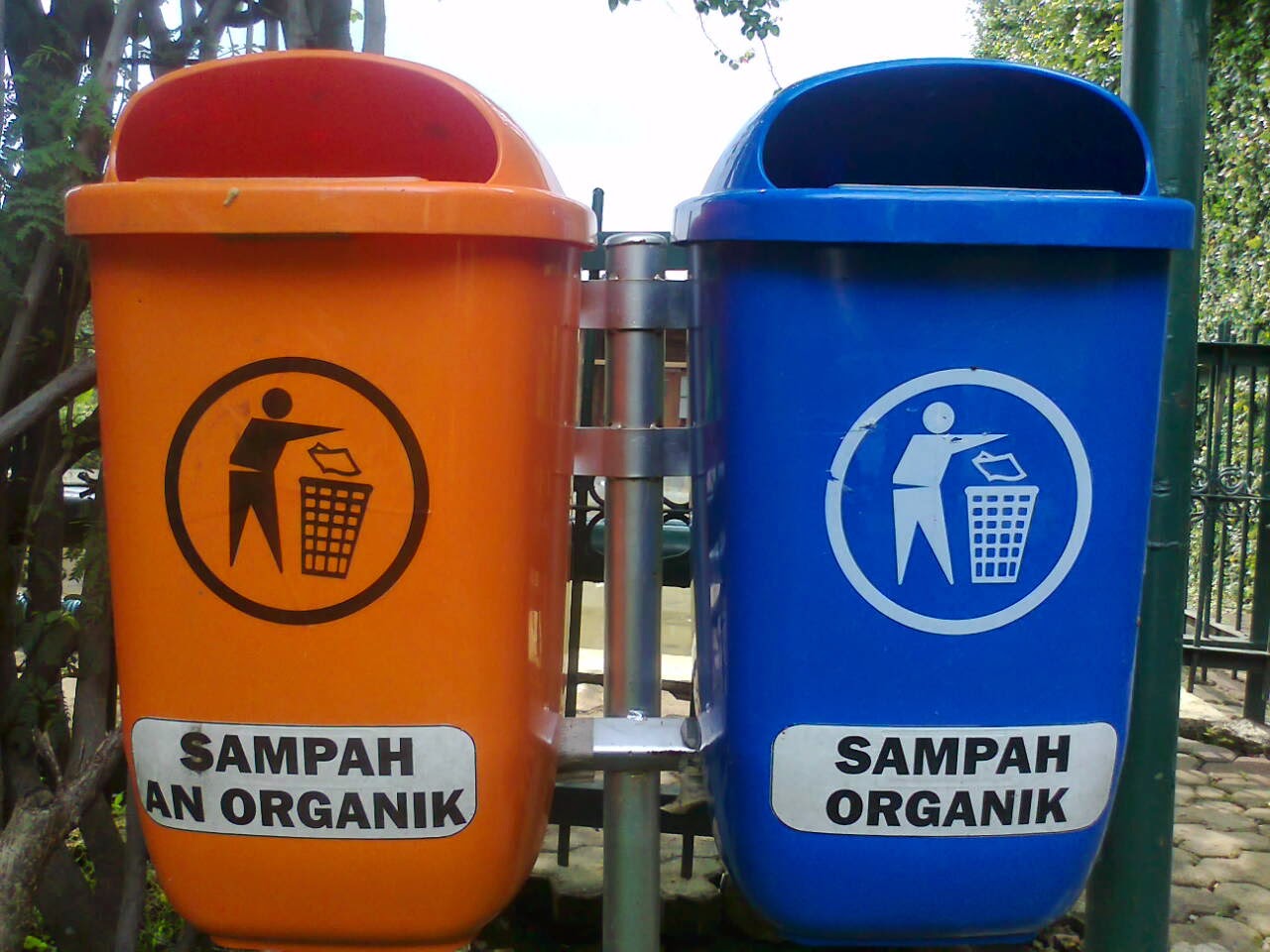 sampah organik anorganik 58008a2b907e613f108b456a