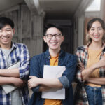 25 Jurusan Kuliah Paling Gampang Dapat Kerja 5 smiling asian teamwork yound interior dreative designer portrait stand together hand chest confident smart team with background construction home renovate