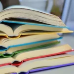 Agar Lebih Produktif, 6 Hal Yang Dilakukan Orang Sukses Saat Hari Pertama Kerja 5 textbooks 1024x576 1