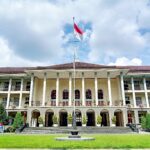 Segera Daftar! Beasiswa S1 UGM , Bantuan UKT Hingga Biaya Penunjang Pendidikan 3 Gedung Pusat Rektorat UGM