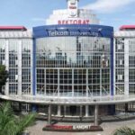 Versi UniRank 2023, Inilah 10 Perguruan Tinggi Swasta Terbaik di Bandung 3 gedung rektorat telkom university 169