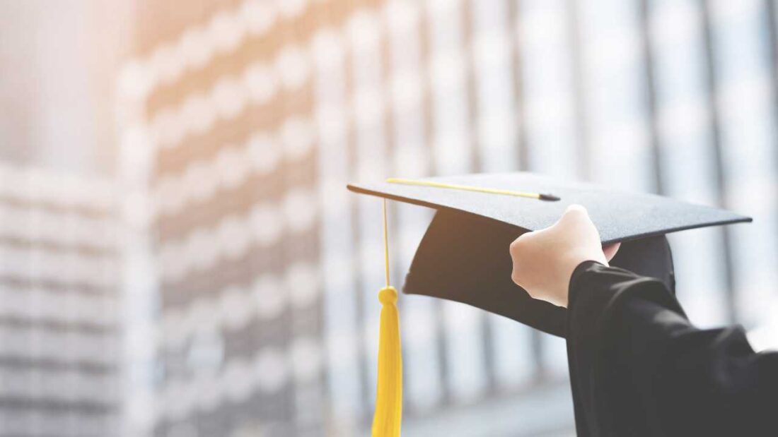 Daftar Jurusan Kuliah yang Cocok untuk Lulusan SMK dengan Prospek Kerja yang Menjanjikan 1